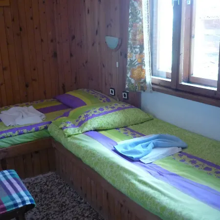 Homestay In Velina House